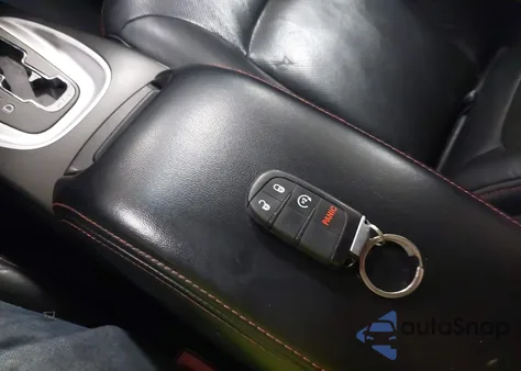 2016 Dodge Journey R/T из США, поврежденный, VIN 3C4PDDEG9GT244565